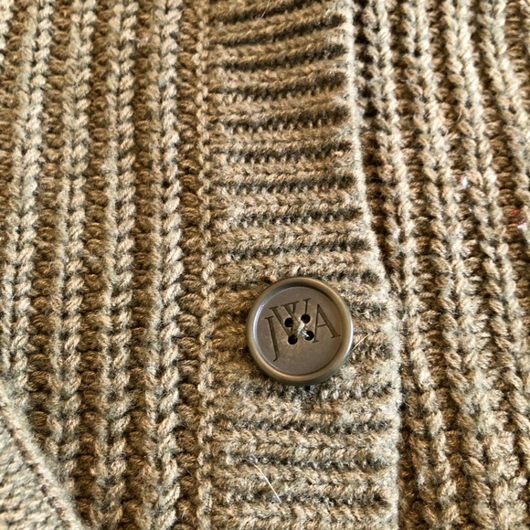 JW Anderson x Uniqlo Knit Green Cardigan - Picture 3 of 4